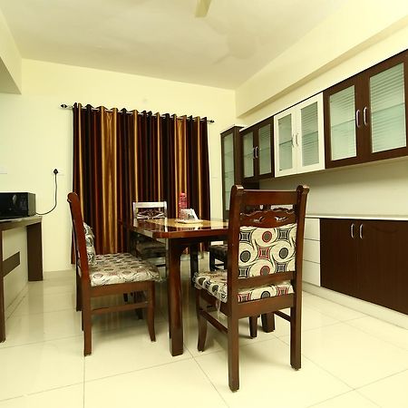 Fresh Living Prime Hitech Hotel Hyderabad Ngoại thất bức ảnh