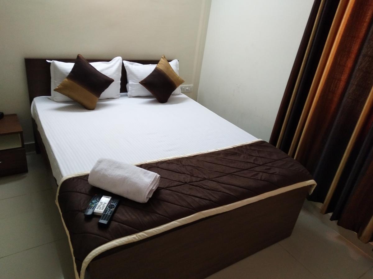 Fresh Living Prime Hitech Hotel Hyderabad Ngoại thất bức ảnh