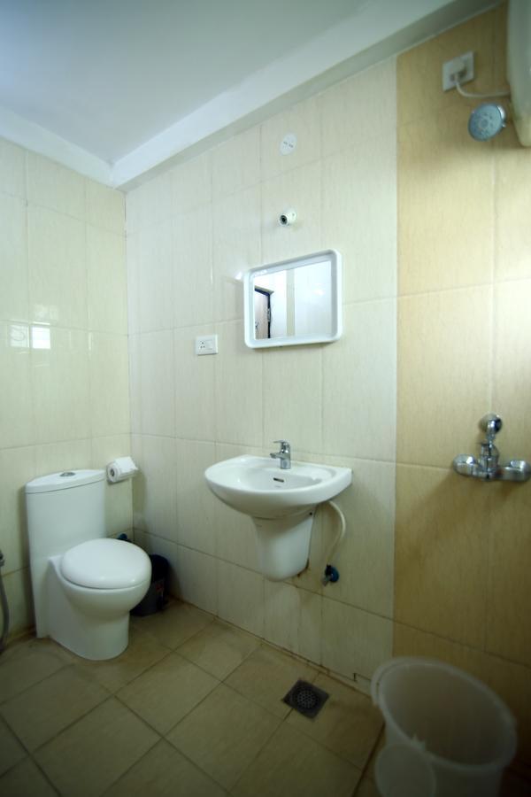 Fresh Living Prime Hitech Hotel Hyderabad Ngoại thất bức ảnh