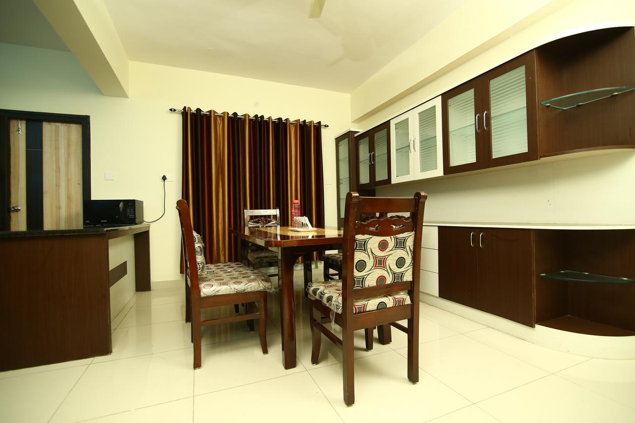 Fresh Living Prime Hitech Hotel Hyderabad Ngoại thất bức ảnh