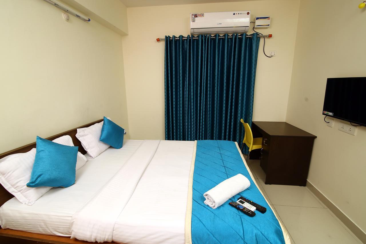 Fresh Living Prime Hitech Hotel Hyderabad Ngoại thất bức ảnh