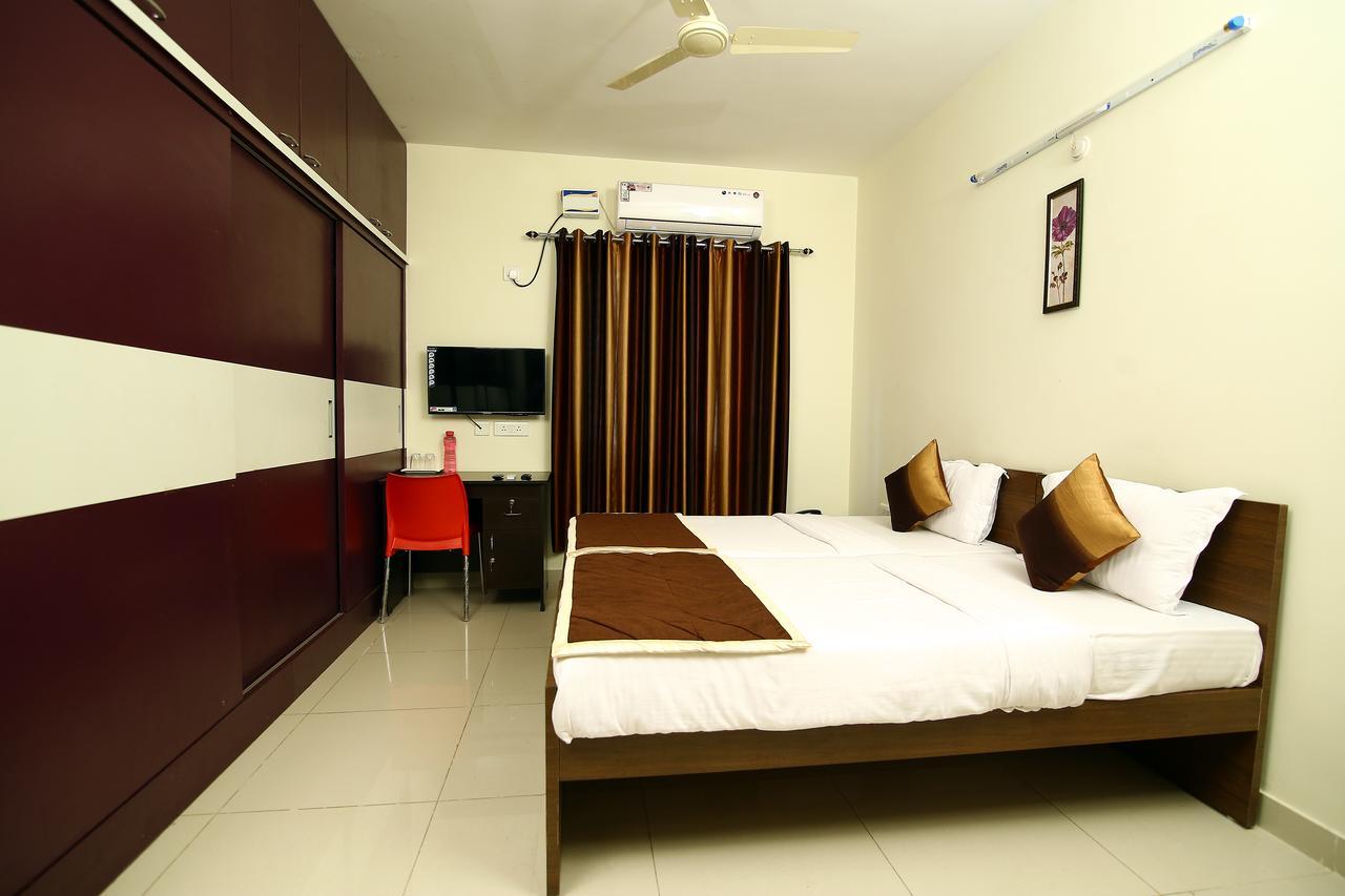 Fresh Living Prime Hitech Hotel Hyderabad Ngoại thất bức ảnh